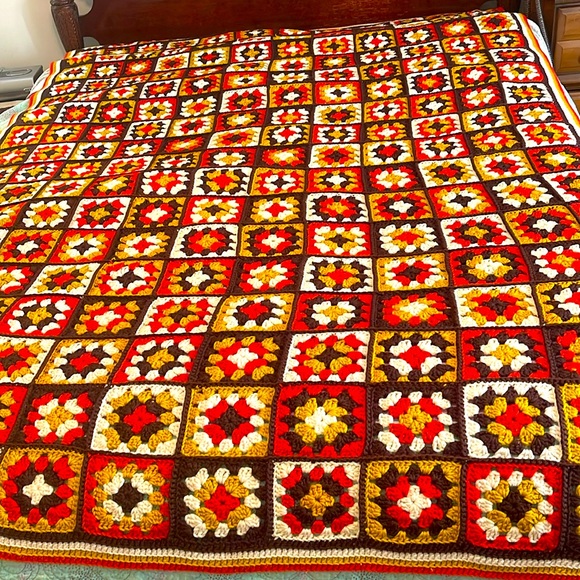 #Granny square crochet blanket